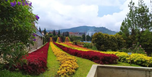 حديقة رينبو ليمبانق - Rainbow Garden Lembang