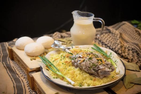 مطعم منقل الشرق - Mangal restaurant