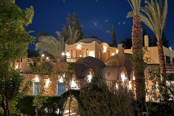 فندق كوم الدكة