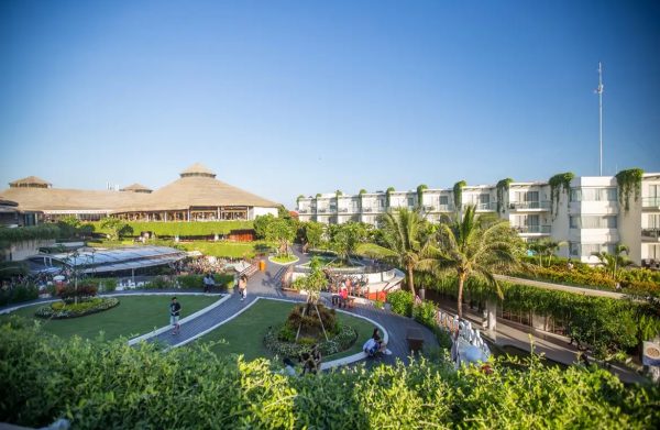 مول بيتش والك - Beachwalk Shopping Center