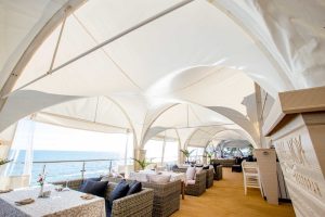 مطعم “سينيييه مورِييه” (Sinee More)