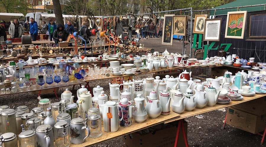 Mauerpark Flea Market in Berlin