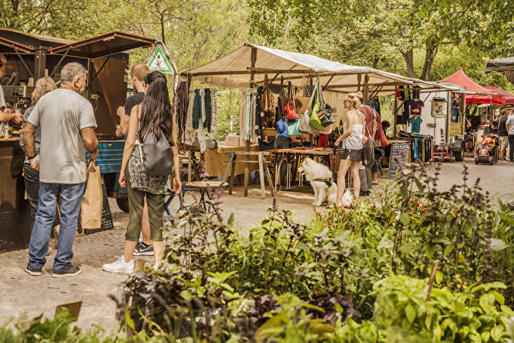 Boxhagener Platz Flea Market Boxhagener Platz Flea Market